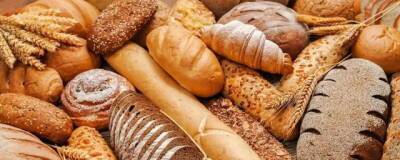 Страдающим от сахарного диабета людям стоит отказаться от хлеба