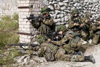 Британия вдвое увеличит число своих военных в Эстонии из-за России