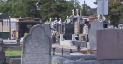 Сатанисты расчленили тела и похитили головы с кладбища в Австралии