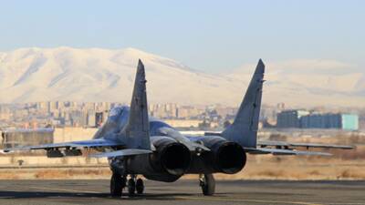 Российские истребители выполнили тренировочные полёты в Армении