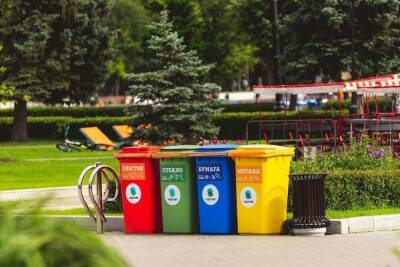 В омских Нефтяниках установят 58 желтых контейнеров для раздельного сбора мусора