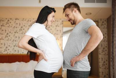Раскрыто значение эмодзи с беременным мужчиной