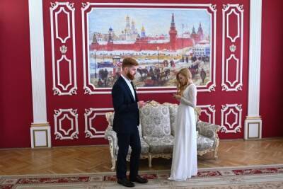 Загсы Москвы сообщили о февральском свадебном буме