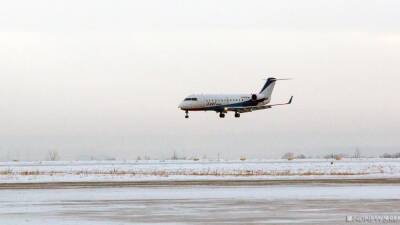 Самолет из Москвы в Магнитогорск приземлился в Челябинске