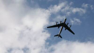 В Минобороны сообщили о 15-часовом полёте бомбардировщиков Ту-95 над нейтральными водами