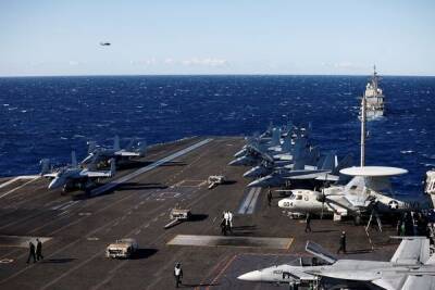 США успокоят занервничавших союзников авианосной группой в Адриатике