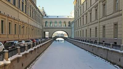 Центр «Фобос» предупредил петербуржцев о похолодании и снегопадах