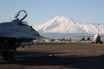 Российские пилоты отработали в Армении действия после авиаудара условного противника