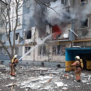Взрыв в Кропивницком: в доме выбило окна в 74 квартирах. Фото. Видео