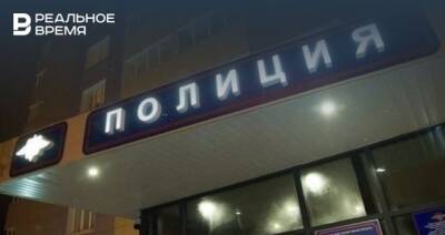 В Казани ночью неизвестный напал на пассажира такси — мужчину госпитализировали с ранением головы