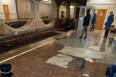 В Волгограде талая вода затопила подземную станцию трамвая «Ельшанка»
