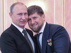 Глава России Рамзан Кадыров и его наместник в Кремле Владимир Путин