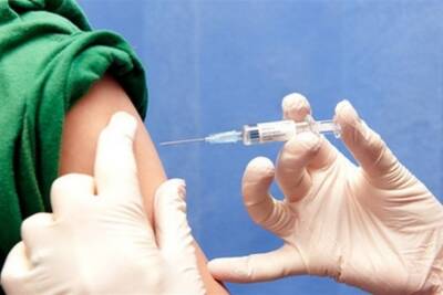 Уже почти 400 тысяч украинцев получили бустерную дозу вакцины от коронавируса