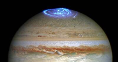 Электромагнитная схватка. Ученые выяснили, что светится в верхних слоях атмосферы Юпитера