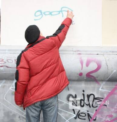 Нижегородского подростка-граффитиста задержали за рисование в подземном переходе