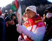 Джеки Чан пронес факел с олимпийским огнем по Великой китайской стене