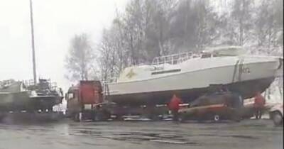 В СМИ сообщили о новых маневрах РФ: перебрасывают патрульные катера к Азовскому морю
