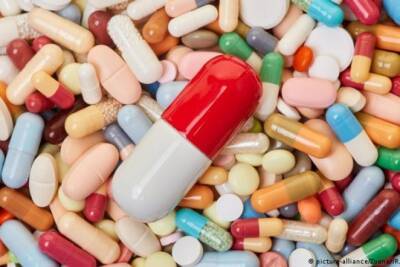 В ЕС первая страна начинает применять таблетки Pfizer от коронавируса