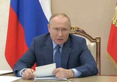 Путин заявил, что правительство не планирует вводить локдаун из-за «омикрона»
