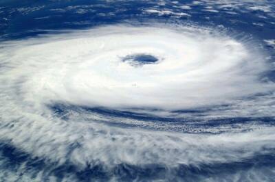 Метеоролог рассказал, сколько стоит дать имя циклону и антициклону