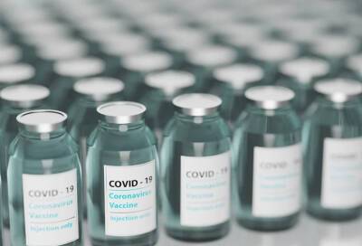 Иммунолог Крючков сообщил о необычном эффекте COVID-вакцинации