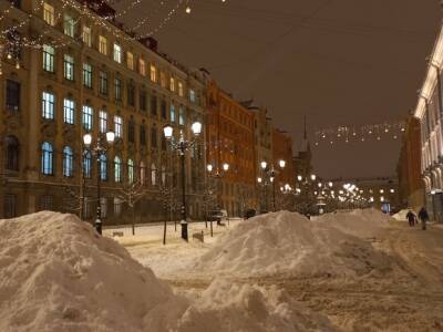 В Петербурге минус девять, на дорогах гололедица