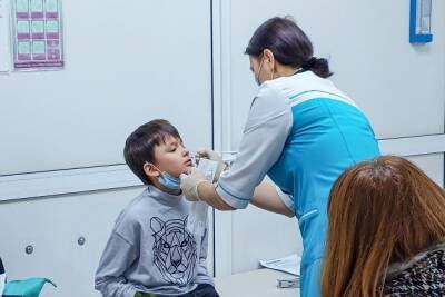 Заболеваемость COVID-19 среди детей в Забайкалье впервые превысила 300 случаев