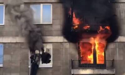 В Карелии соседи спасли мужчину из горящей квартиры