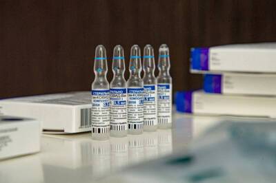 Россияне жалуются на несуществующие побочные эффекты после вакцинации