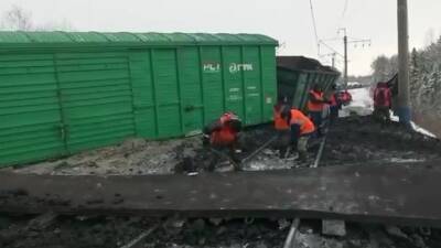 Следком проверяет обстоятельства крушения поезда в Пермском крае