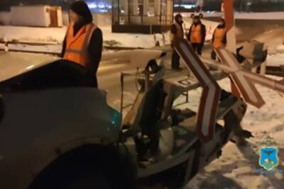 На меня наехал шлагбаум: в Белгороде автомобилистка устроила ДТП на переезде