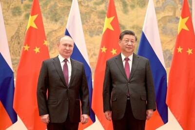 Китайское телевидение показало, как Путин и Си Цзиньпин лепят пельмени