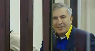 Суд отклонил просьбу пустить врача к Саакашвили