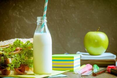 В Ленобласти создадут единый бренд для поставляемого в школы молока
