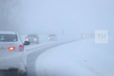 Движение автобусов и грузовиков ограничено на трассах в Татарстане из-за снегопада