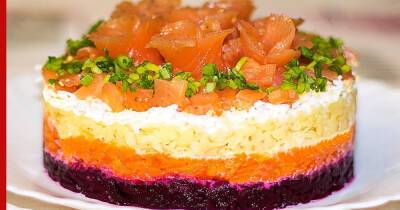 Праздничная кухня: слоеный салат "Семга на шубе"