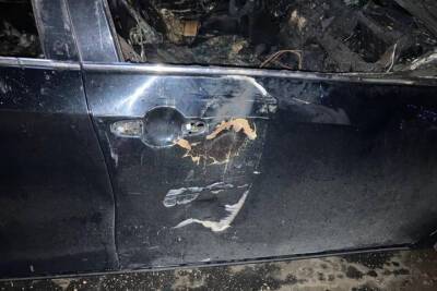 В поджоге служебной машины администрации Нижегородского района подозревают ее водителя