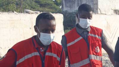 В Сомали в результате подрыва автобуса на мине погибли десять человек - russian.rt.com - Украина - Сомали - Могадишо