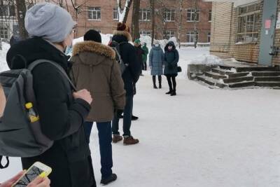 В Ярославле выздоравливающие больные стояли час на улице