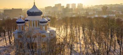 Собор в лучах солнца снял фотограф Петрозаводска (ФОТО)