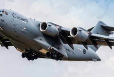 Канада отправила Украине самолёт с военной помощью