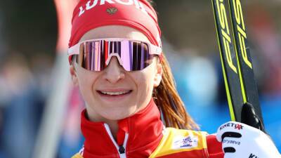 Лыжница Непряева принесла сборной России первую медаль на ОИ в Пекине