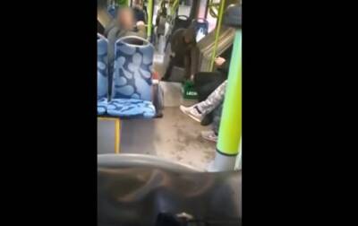 В Польше подростки избили в автобусе водителя-украинца