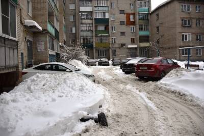 В Пензе «управляйкам» дали сутки на уборку снега во дворах
