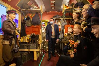 Мэр Ставрополя побывал на экскурсии «Поезд Победы»