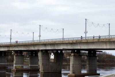 Михаил Ведерников: покрытие Ольгинского моста существенно износилось