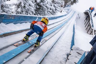 Богатай выиграла золото ОИ-2022 в прыжках на лыжах с трамплина, Аввакумова — 7-я