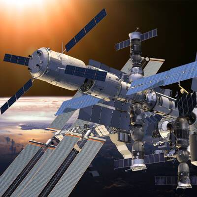 Орбиту МКС понизят для экспериментов американских астронавтов