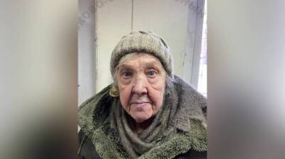 В Воронеже объявили поиск родных потерявшейся пенсионерки без памяти