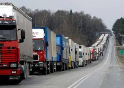 Польша не пропускает грузовые фуры из Беларуси